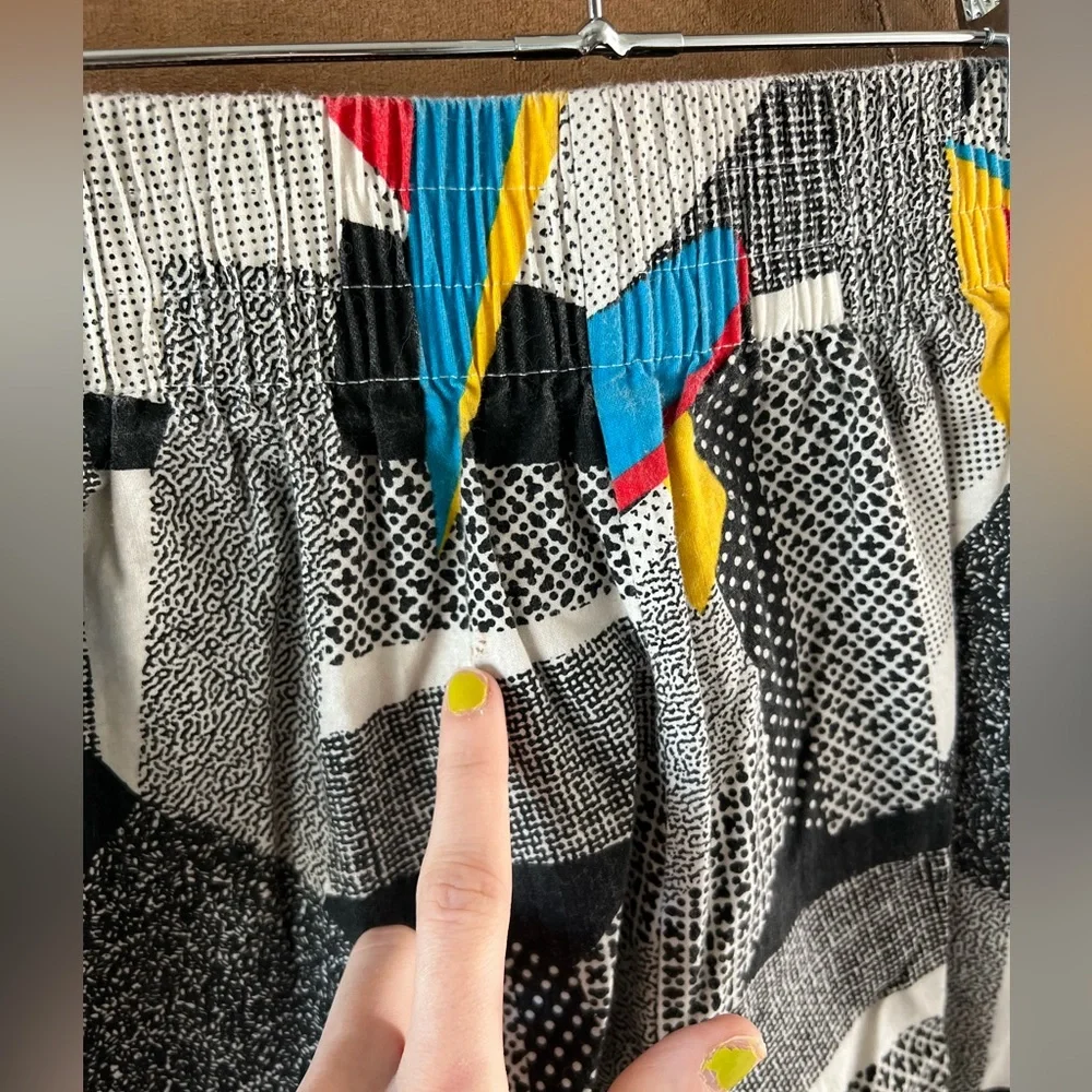 Vintage Kids 80s JK Ltd Abstract Print High Waisted Cotton Shorts - Picture 5 of 9